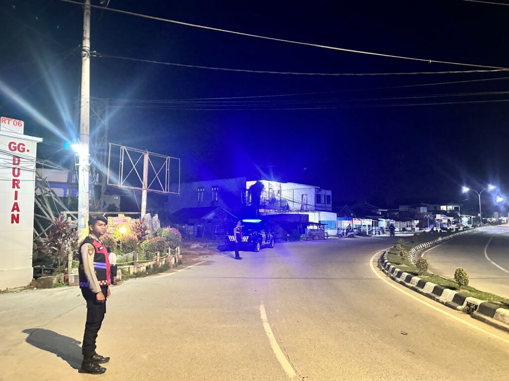 Wujudkan Bulan Suci Ramadhan Aman dan Nyaman, Polres Kutim Intesifkan Patroli Subuh Cegah Balap Liar WhatsApp Image 2026 02 21 at 12.11.11
