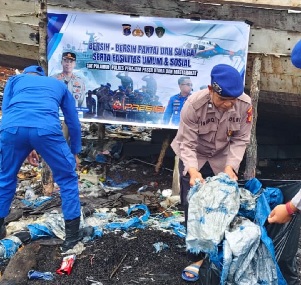 Sat Polairud Polres PPU Bersama Masyarakat Gelar Aksi Bersih Pesisir dan Sungai WhatsApp Image 2026 02 27 at 14.21.43