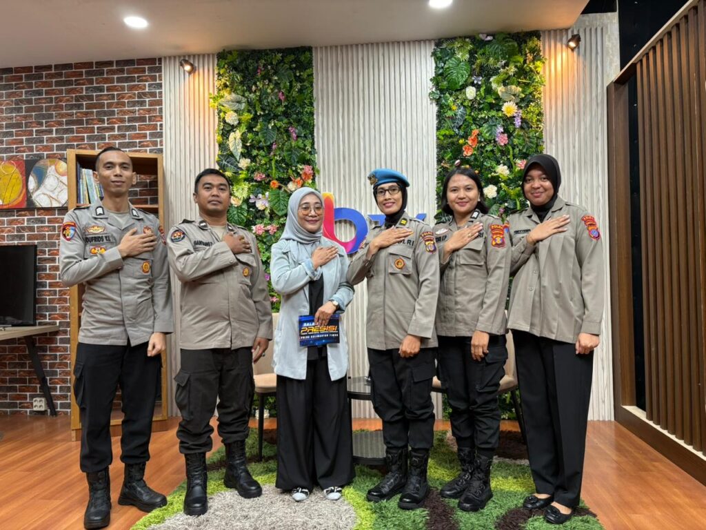 Bidhumas Polda Kaltim Gelar Talkshow “Salam Presisi” di BTV, Sosialisasikan Sistem Pelaporan Cepat Propam WhatsApp Image 2026 03 10 at 19.47.54