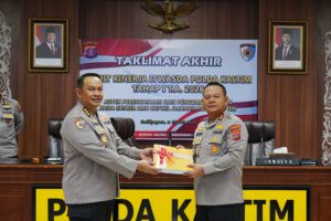 Taklimat Akhir Audit Kinerja Tahap I, Kapolda Kaltim Tekankan Peningkatan Akuntabilitas dan Perbaikan Administrasi 2 WhatsApp Image 2026 03 11 at 19.26.20
