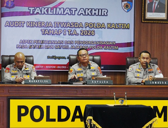 Taklimat Akhir Audit Kinerja Tahap I, Kapolda Kaltim Tekankan Peningkatan Akuntabilitas dan Perbaikan Administrasi WhatsApp Image 2026 03 11 at 19.44.51