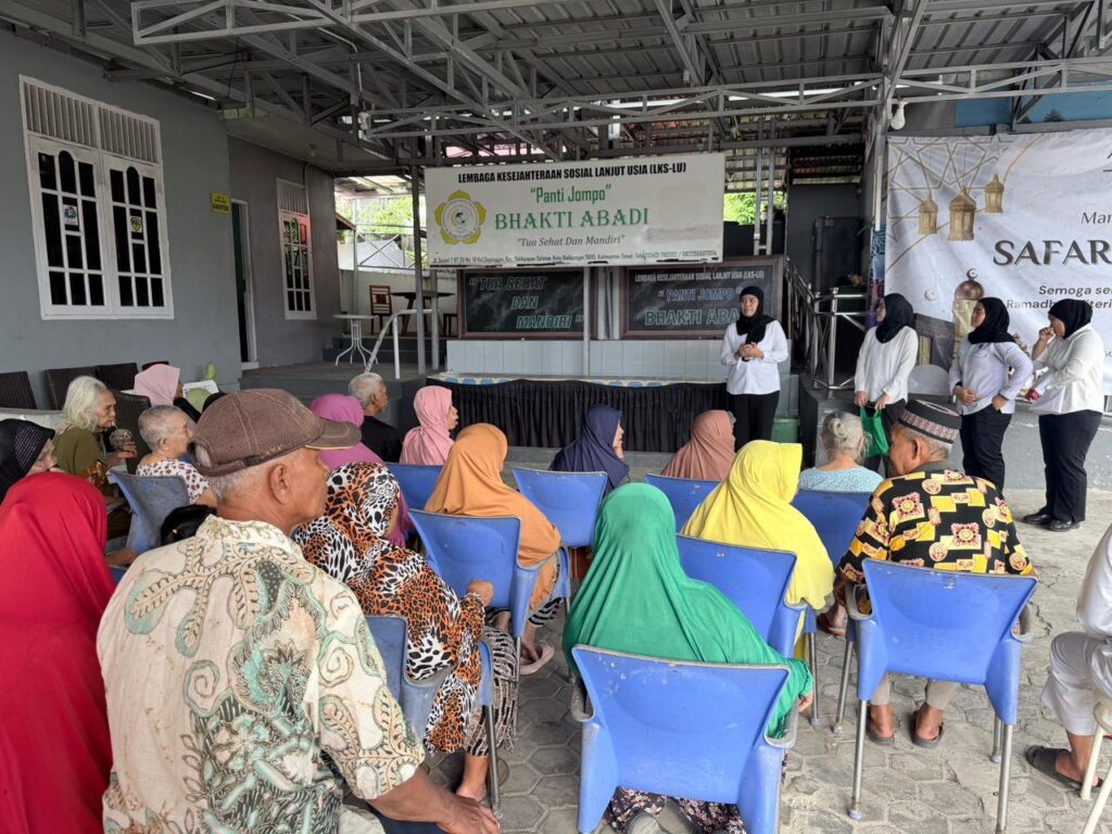 Wujud Kepedulian Terhadap Sesama, Polwan Polda Kaltim Bersama Bhayangkari Salurkan Tali Asih di Panti Jompo Bhakti Abadi Balikpapan WhatsApp Image 2026 03 17 at 10.09.52