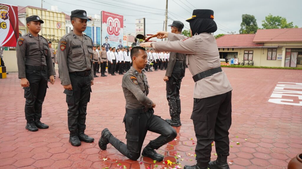 Polres Bontang Gelar Pembinaan Tradisi Bintara Remaja 2026, Tanamkan Jiwa Korsa dan Disiplin btg 1