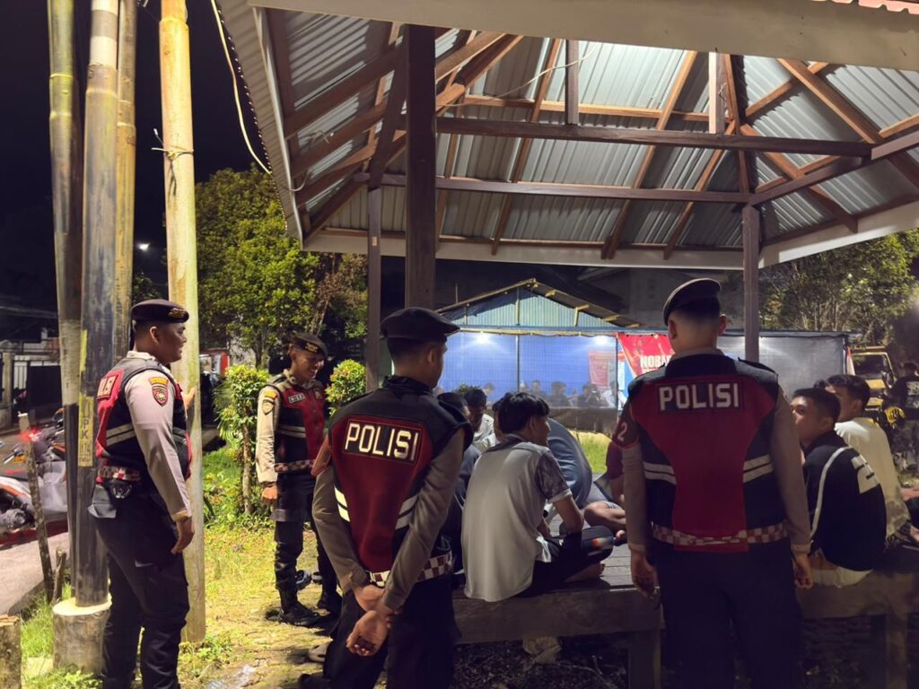 Patroli Dialogis dan Pengamanan Sahur, Dit Samapta Polda Kaltim Perkuat Keamanan di Balikpapan samapta