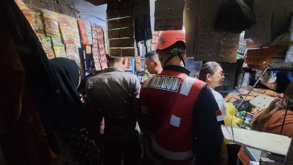 Respons Cepat Brimob, Korban Percobaan Bakar Diri di Karangjati Berhasil Dievakuasi WhatsApp Image 2026 04 09 at 06.35.58