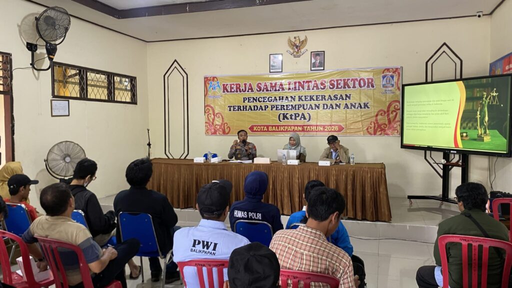 Sinergi Lintas Sektor, Bidhumas Polda Kaltim Jadi Narasumber Pencegahan Kekerasan Perempuan dan Anak WhatsApp Image 2026 04 28 at 18.31.46