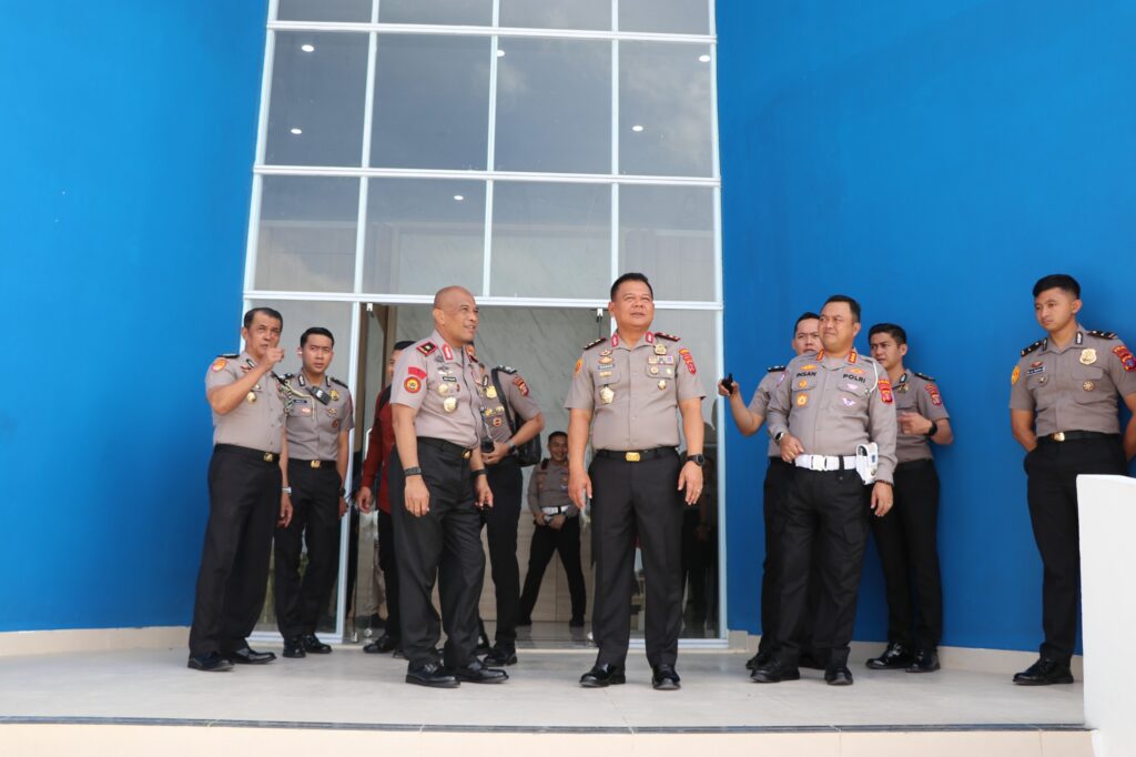 Kapolda Kaltim Tinjau Pembangunan Sarpras Polda Kaltim di KM 13 Balikpapan WhatsApp Image 2026 04 30 at 13.34.53