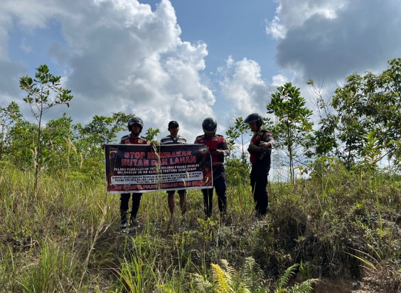 Upaya Preventif Cegah Karhutla, Sat Samapta Polres PPU Intensifkan Patroli serta Sosialisasi kepada Masyarakat image 2 3