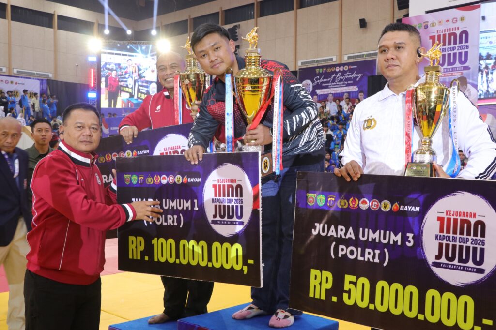 Kejuaraan Judo Kapolri Cup 2026 Resmi Ditutup, Polda Kaltim Raih Juara Umum II WhatsApp Image 2026 05 20 at 16.07.56