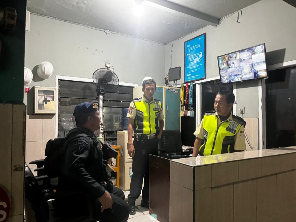 Cegah Gangguan Kamtibmas, Den Gegana Sat Brimob Polda Kaltim Intensifkan Patroli di Sejumlah Kawasan Objek Vital di Balikpapan WhatsApp Image 2026 05 28 at 10.04.37