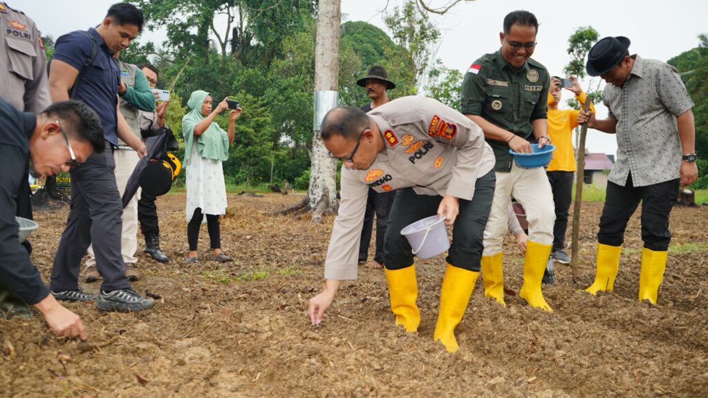 Polres Bontang Gelar Tanam Jagung Serentak Kuartal II 2026, Dukung Ketahanan Pangan Nasional btg