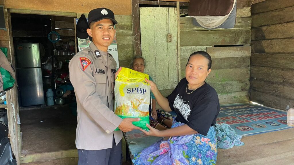 Polsek Tanah Grogot Gelar Gerakan Pangan Murah untuk Bantu Masyarakat paser 2