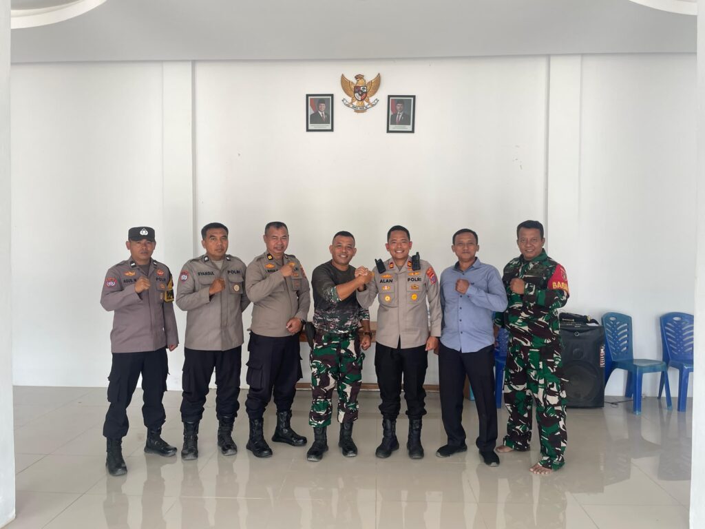 Kapolsek Gunung Tabur Perkuat Sinergitas TNI-Polri Melalui Silaturahmi ke Koramil 0909-02 WhatsApp Image 2026 06 12 at 08.47.55