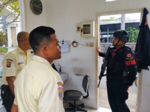 Cegah Gangguan Kamtibmas, Sat Brimob Polda Kaltim Intensifkan Patroli Preventif 1 WhatsApp Image 2026 06 24 at 09.31.10