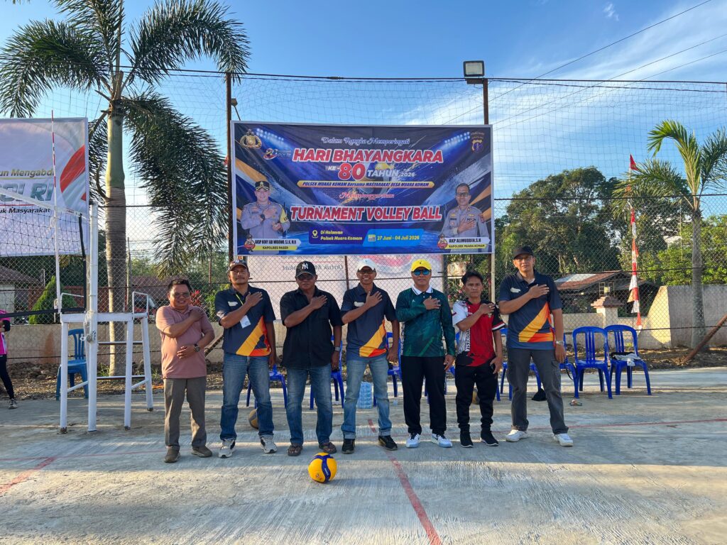 Hari Bhayangkara ke-80, Polsek Muara Komam Gelar Turnamen Bola Voli untuk Pererat Kebersamaan Masyarakat paser 4