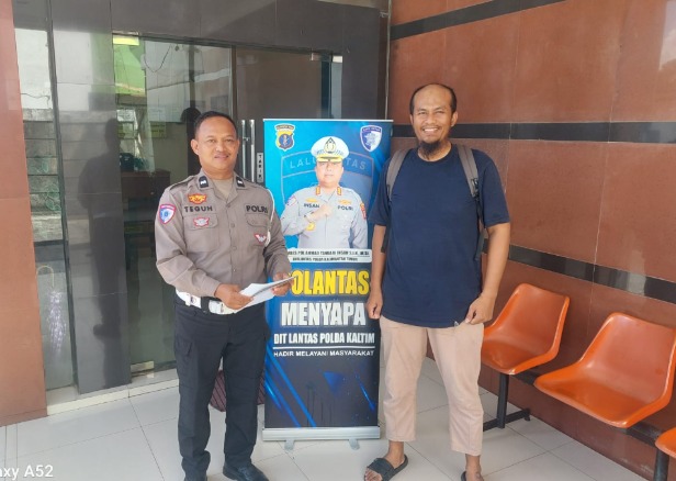 Melalui Polantas Menyapa, Ditlantas Polda Kaltim Wujudkan Pelayanan BPKB yang Responsif dan Humanis image 9