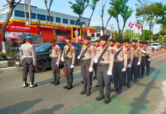 Kawal Semarak Kemerdekaan, Polresta Balikpapan Kerahkan Personel Amankan Perayaan HUT ke-81 RI WhatsApp Image 2026 08 17 at 11.54.03