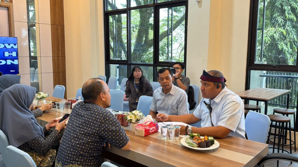 Pastikan Hak Kesehatan Terpenuhi, Polda Kaltim Jalankan Program 'SULAM' bagi Tahanan 2 WhatsApp Image 2026 08 20 at 11.48.36