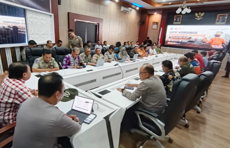 Sinergi Perkuat Kesiapsiagaan Karhutla, Polres Bontang bersama Instansi Terkait Bentuk Posko Terpadu WhatsApp Image 2026 08 29 at 08.05.42