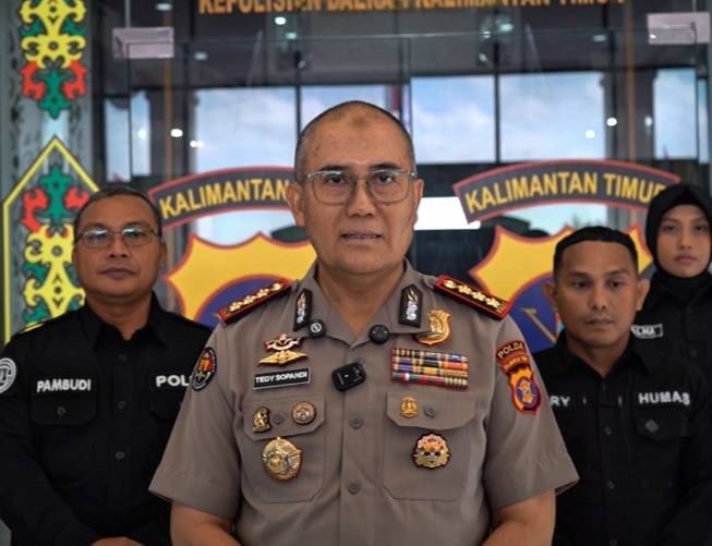Polda Kaltim Tegaskan Penanganan Dugaan Pelanggaran Kode Etik Kompol A.S. Berjalan Profesional image 2 7