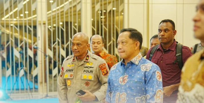 Wakapolda Kaltim Hadiri Apresiasi Pemerintah Daerah Berprestasi 2026, Dorong Sinergi Pembangunan di Kalimantan WhatsApp Image 2026 09 04 at 12.05.08