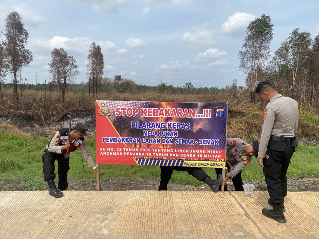 Antisipasi Karhutla, Polsek Tanah Grogot Ingatkan Warga Bahaya Pembakaran Lahan WhatsApp Image 2026 09 09 at 18.30.08