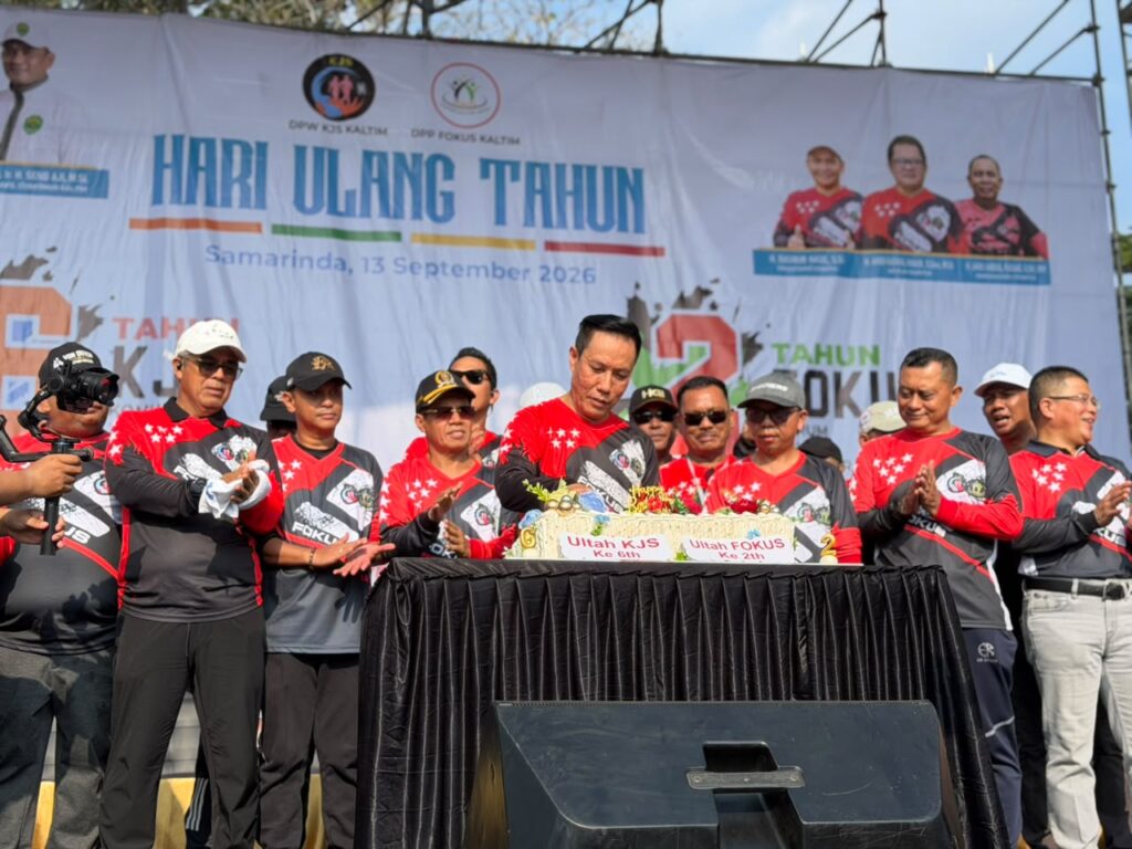 Polda Kaltim Hadir di Tengah Masyarakat, Semarakkan HUT ke-6 KJS dan HUT ke-2 FOKUS WhatsApp Image 2026 09 13 at 11.41.25