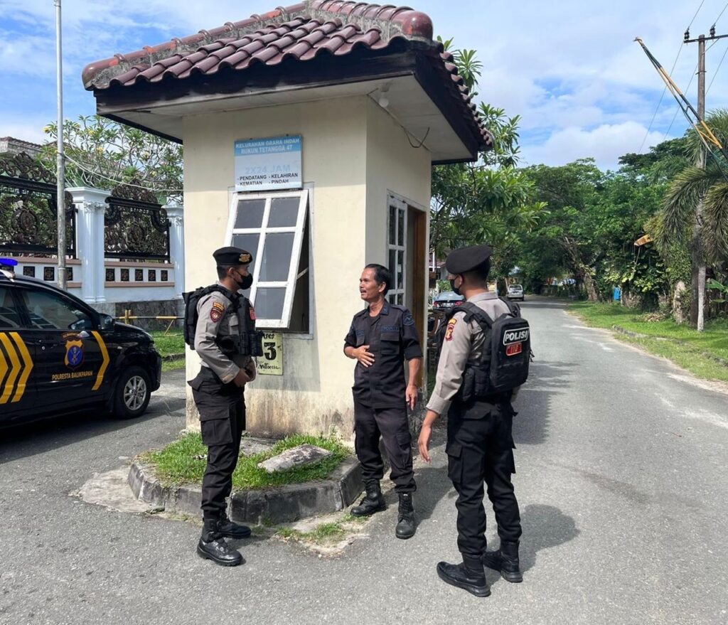 Hadapi Musim Kemarau Pancaroba, Polresta Balikpapan Tingkatkan KRYD Jaga Kamtibmas WhatsApp Image 2026 09 27 at 12.07.24