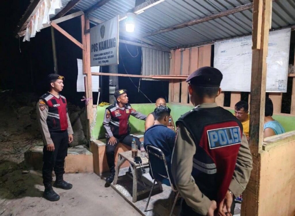 Sat Samapta Polres PPU Sambangi Pos Kamling, Ajak Warga Perkuat Keamanan Lingkungan dan Cegah Pencurian Gemini Generated Image 9qu26q9qu26q9qu2