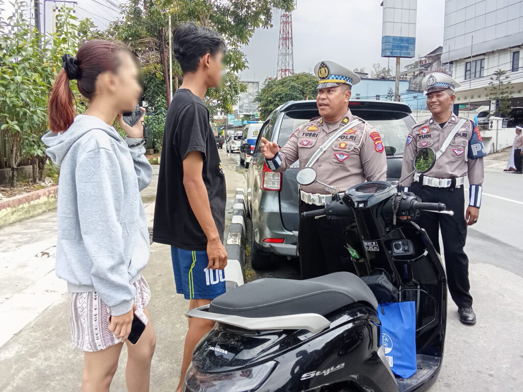 Ops Patuh Mahakam 2026, Satgas Gakkum Berikan Imbauan Tertib Berlalu Lintas Di Balikpapan IMG 20261031 WA0003