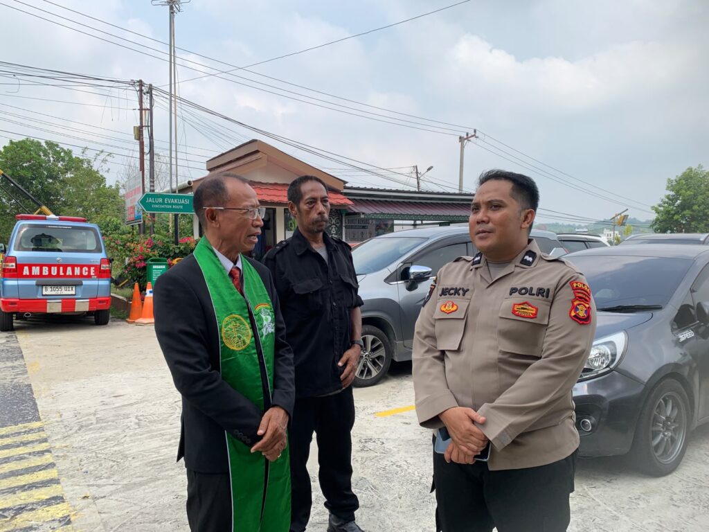 Perkuat Pelayanan dan Kedekatan dengan Warga, SPKT Polda Kaltim Gelar Patroli Dialogis WhatsApp Image 2026 10 19 at 07.24.29