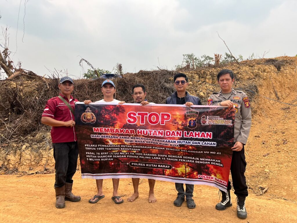 Cegah Kebakaran Hutan dan Lahan, Polsek Damai Edukasi Warga Kampung Besiq WhatsApp Image 2026 10 19 at 10.07.40