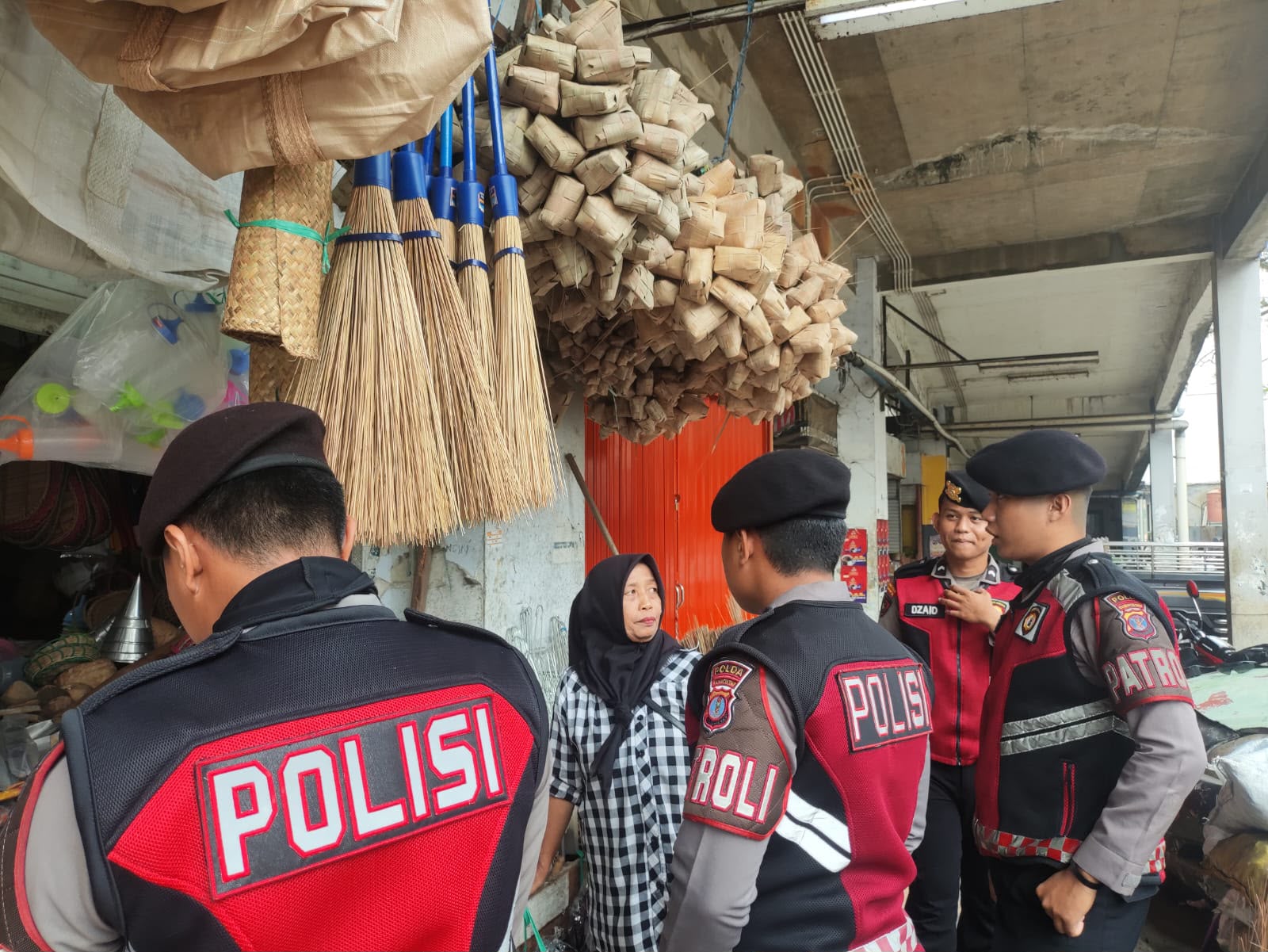 Patroli Samapta Program Quick Wins, Polda Kaltim Perkuat Keamanan dan Ketertiban di Balikpapan 1 WhatsApp Image 2026 10 19 at 15.55.40
