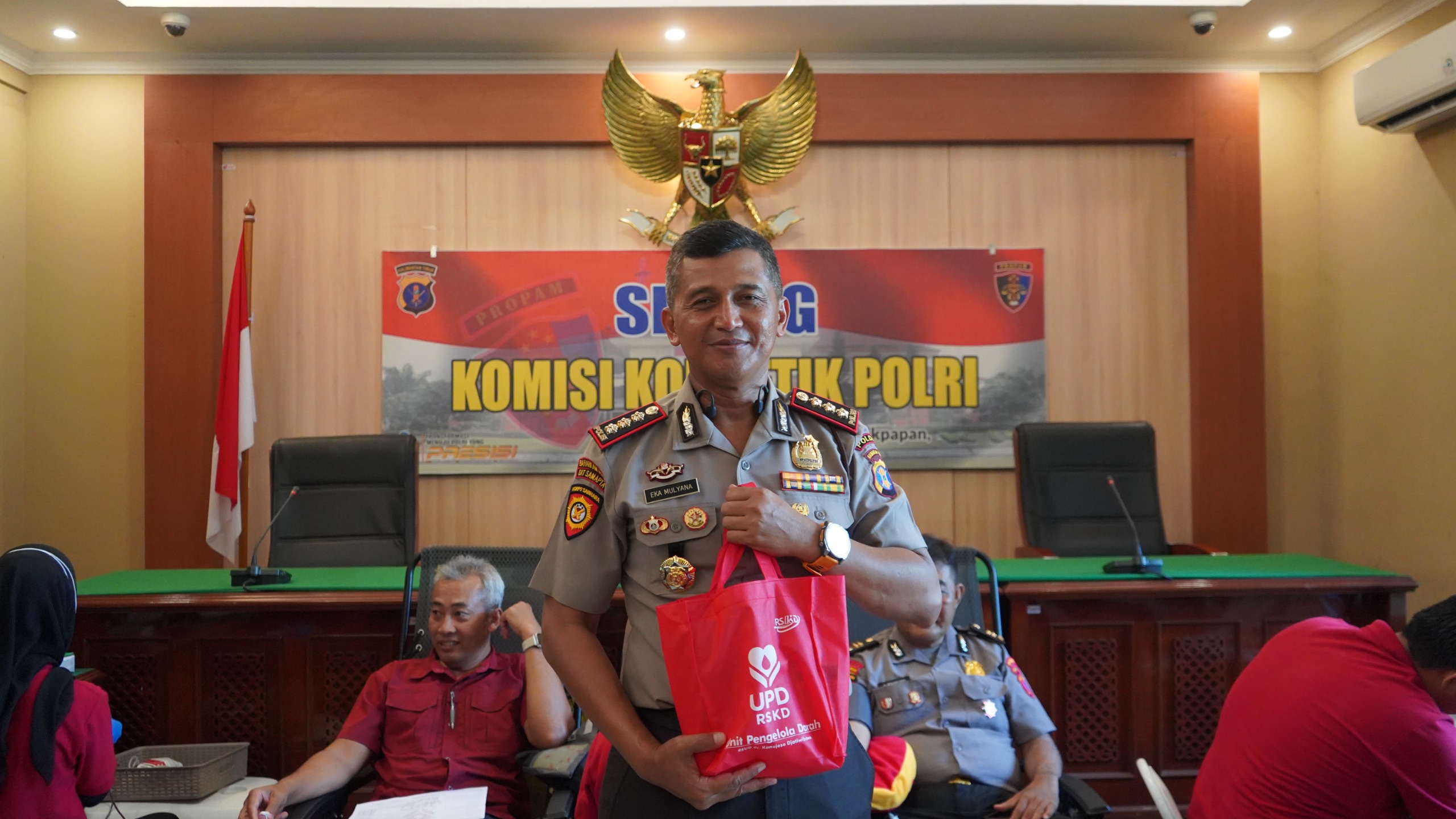 Semarak Hari Jadi ke-75 Humas Polri, Bidhumas Polda Kaltim Gelar Donor Darah 2 WhatsApp Image 2026 10 20 at 11.45.05