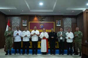 Perkuat Integritas dan Toleransi, Uskup OCI TNI-Polri Silaturahmi ke Polda Kaltim 1 WhatsApp Image 2026 10 21 at 16.28.28 1