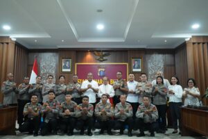 Perkuat Integritas dan Toleransi, Uskup OCI TNI-Polri Silaturahmi ke Polda Kaltim 2 WhatsApp Image 2026 10 21 at 16.28.40