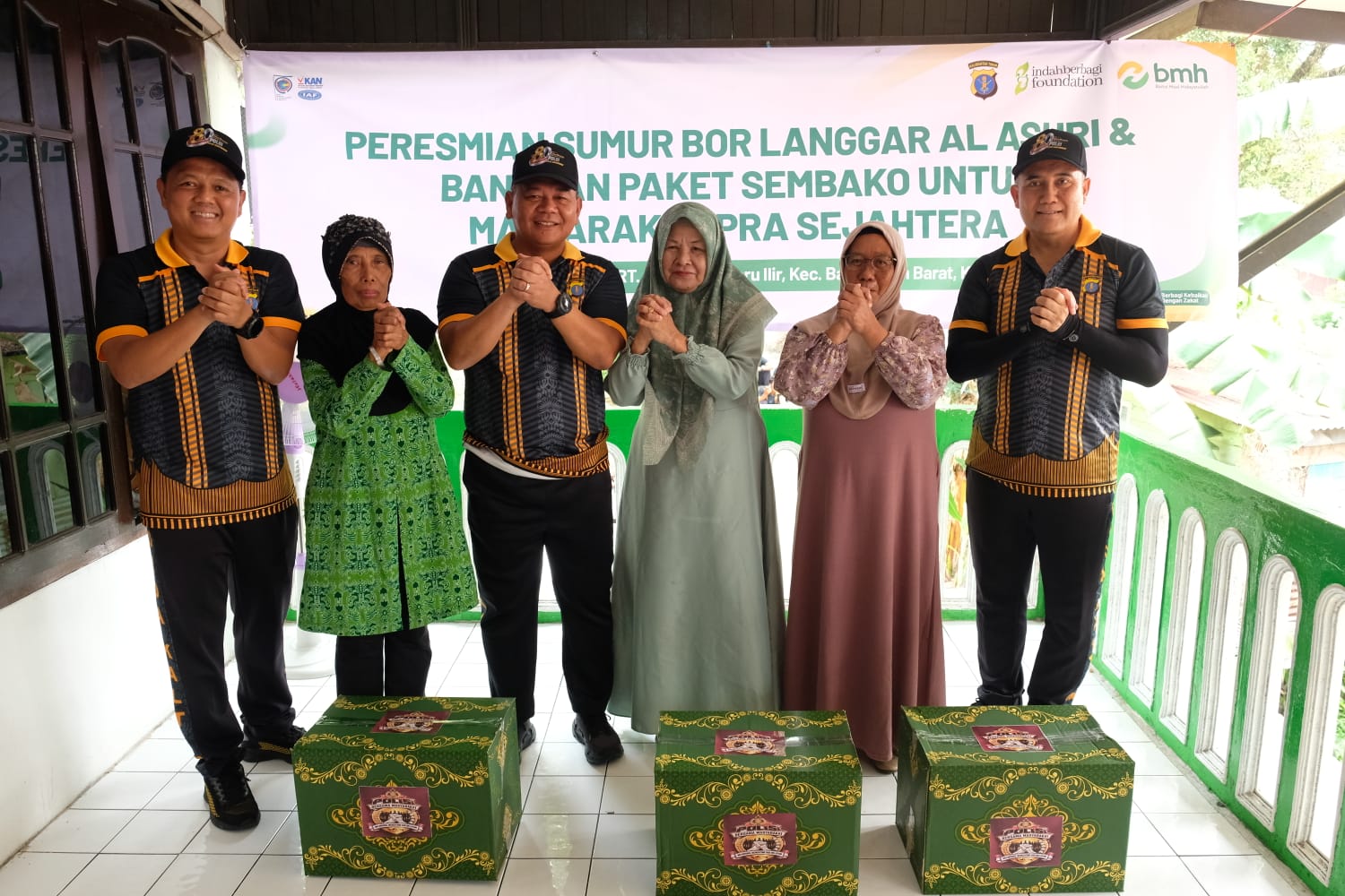 Kapolda Kaltim Pimpin Aksi Green Policing dan Serahkan Bantuan Sumur Bor untuk Masyarakat di Langgar Al-Ashri 1 WhatsApp Image 2026 10 23 at 11.29.15 2
