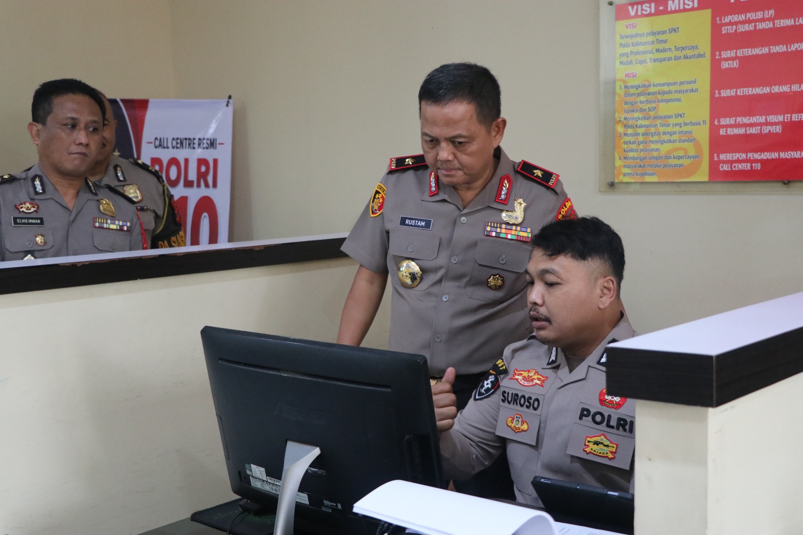 Pastikan Pelayanan Publik Dirasakan Langsung oleh Masyarakat, Wakapolda Kaltim Tinjau Ruang Pelayanan SPKT 1 WhatsApp Image 2026 10 24 at 10.04.37 2