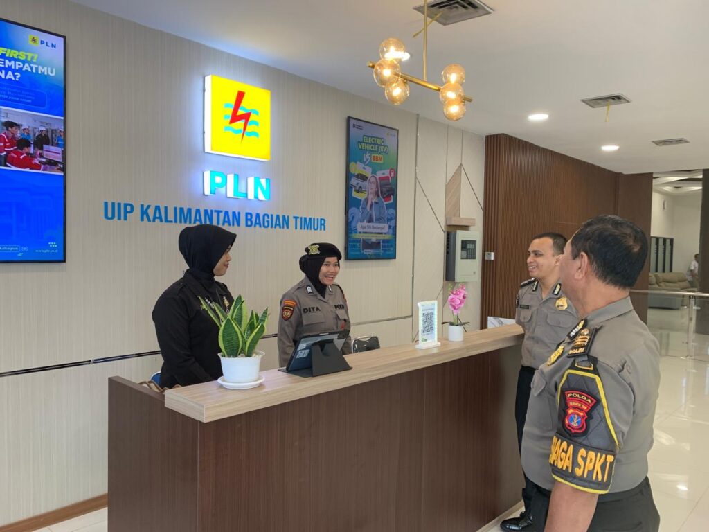 Polisi Bersama Masyarakat, SPKT Polda Kaltim Perkuat Koordinasi Keamanan di Kawasan Obyek Vital WhatsApp Image 2026 10 27 at 11.20.09 2