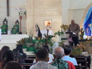 Minggu Kasih di Gereja Santa Teresa, Karolog Polda Kaltim Ajak Jemaat Perkuat Kamtibmas dan Toleransi 1 karolog